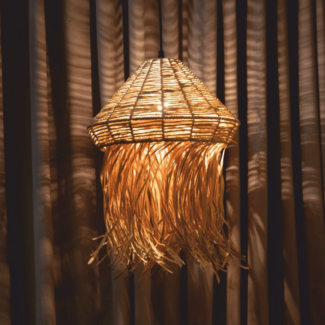 Cambia Handcrafted Pendant Light: Elegance in Every Detail