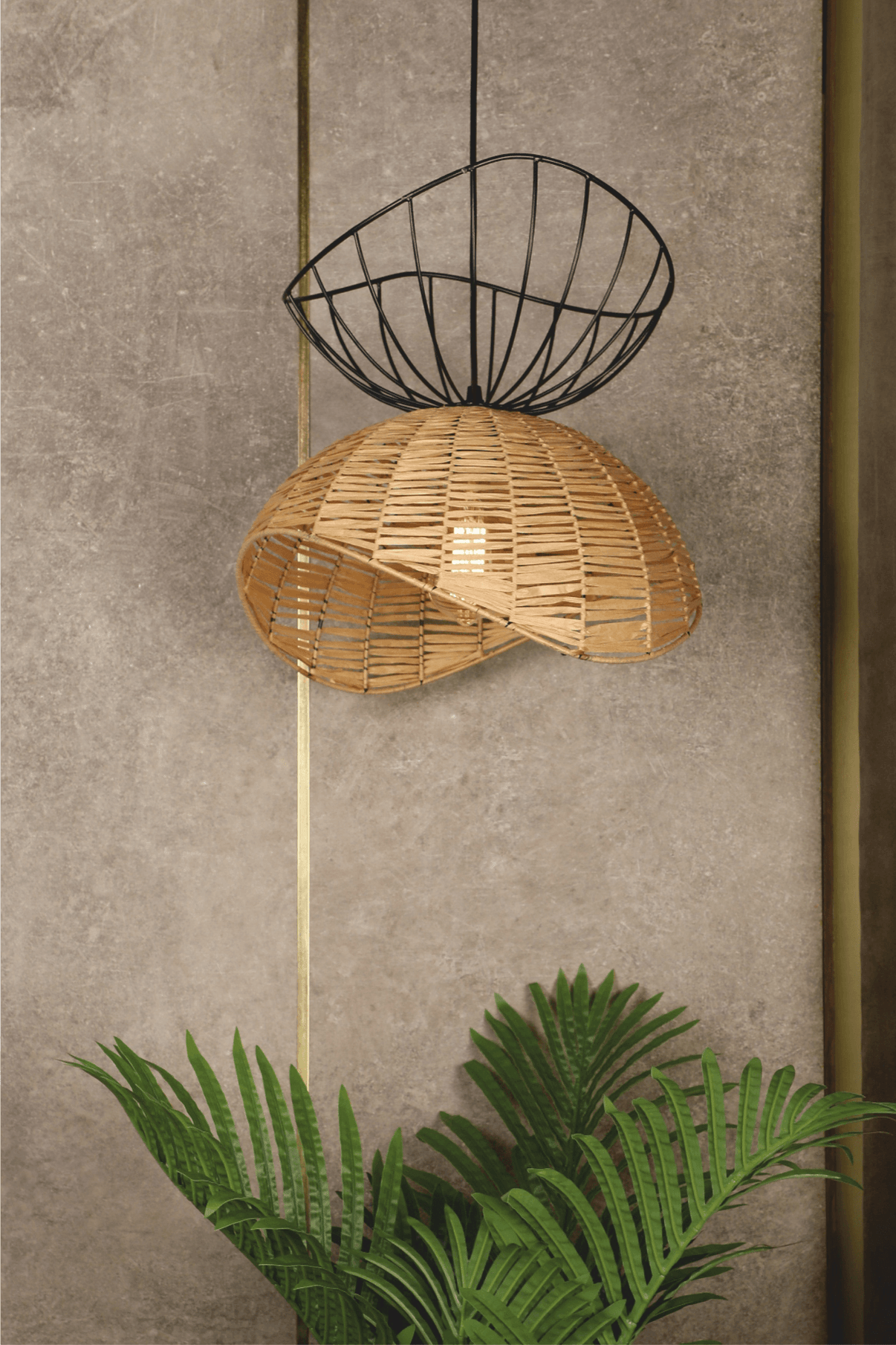 Eleganza Handcrafted Pendant Light: A Beacon of Modern Sophistication
